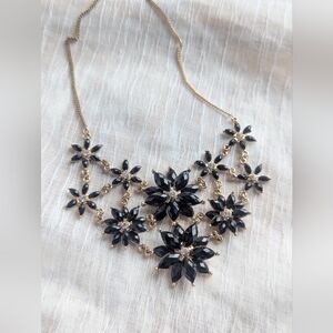 Lot/ bundle of jewelry 9 necklaces and one bracelet